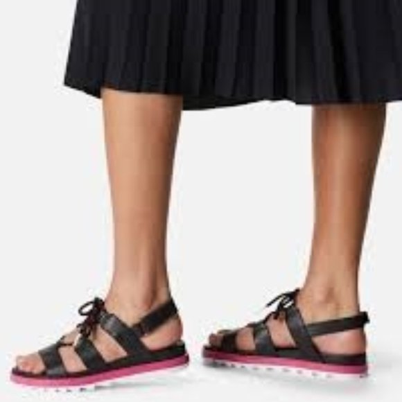 Sorel Roaming Lace Sandals Leather Straps Black Punch Pink Size 8 NEW - Picture 1 of 7